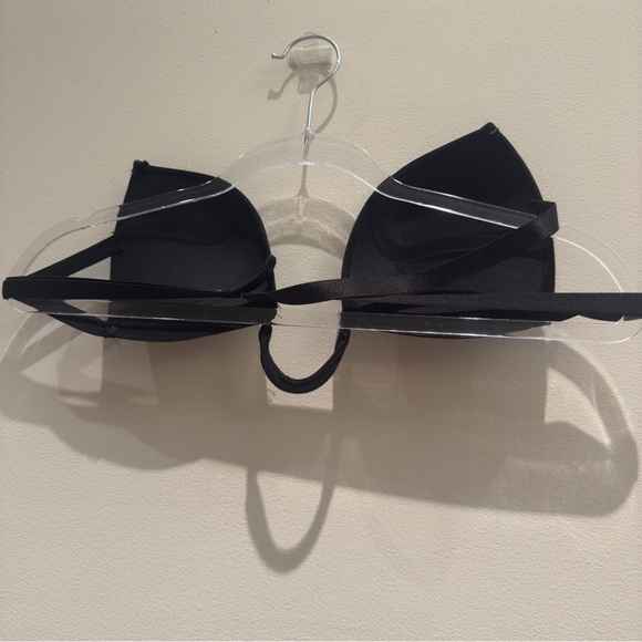 Strapless Low Dip Bra Black - Picture 2 of 6